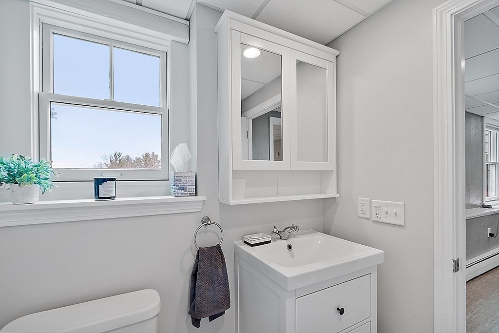 47 Indian Hill Road Worcester, MA 01606 - Photo 35 of 41 Gallery Image 35