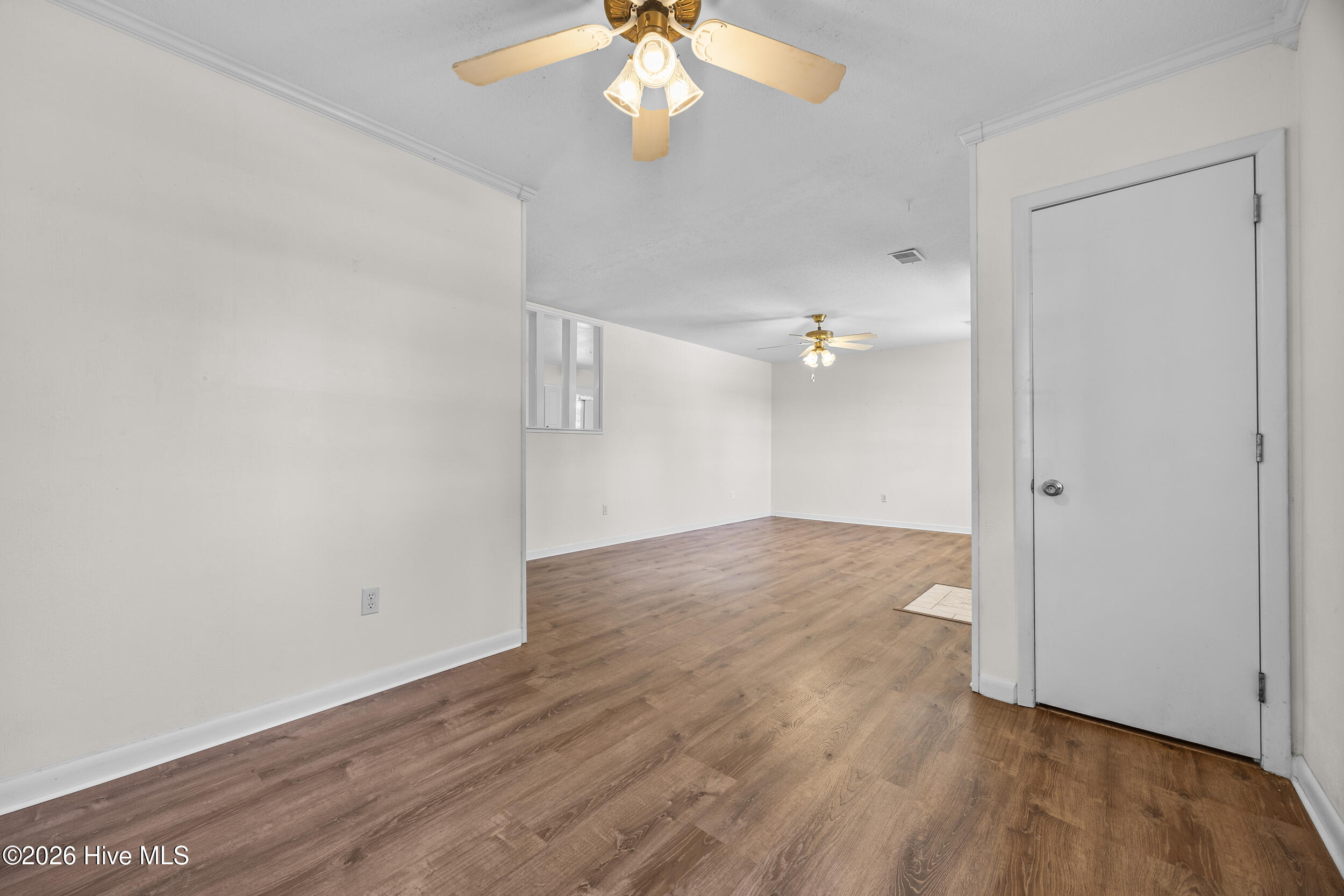 514 Cathay Road Wilmington, NC 28412 - Photo 22 of 44 11_room