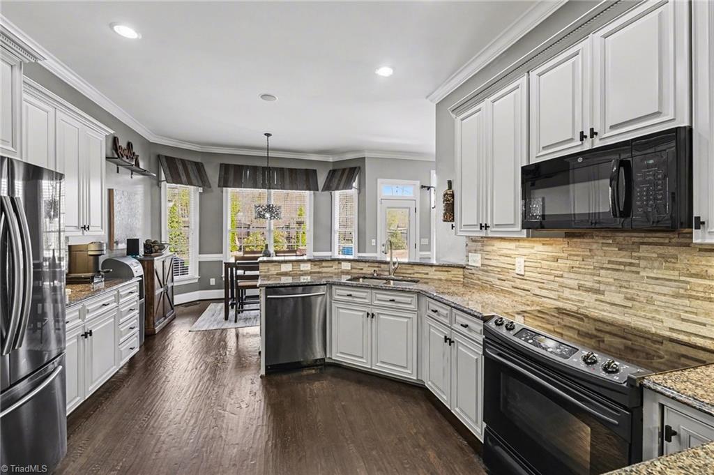 2001 Anchoridge Avenue High Point, NC 27265 - Photo 13 of 39