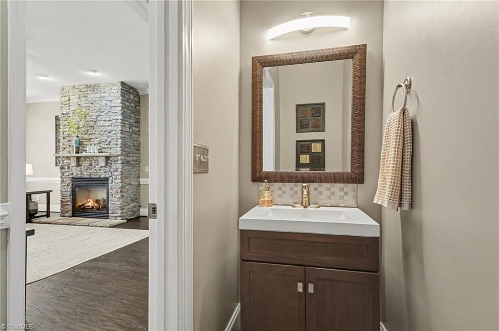 2001 Anchoridge Avenue High Point, NC 27265 - Photo 16 of 39