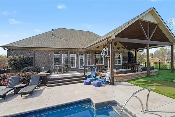 $624,900 | 2001 Anchoridge Avenue, High Point, NC 27265