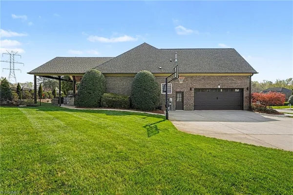 $624,900 | 2001 Anchoridge Avenue, High Point, NC 27265