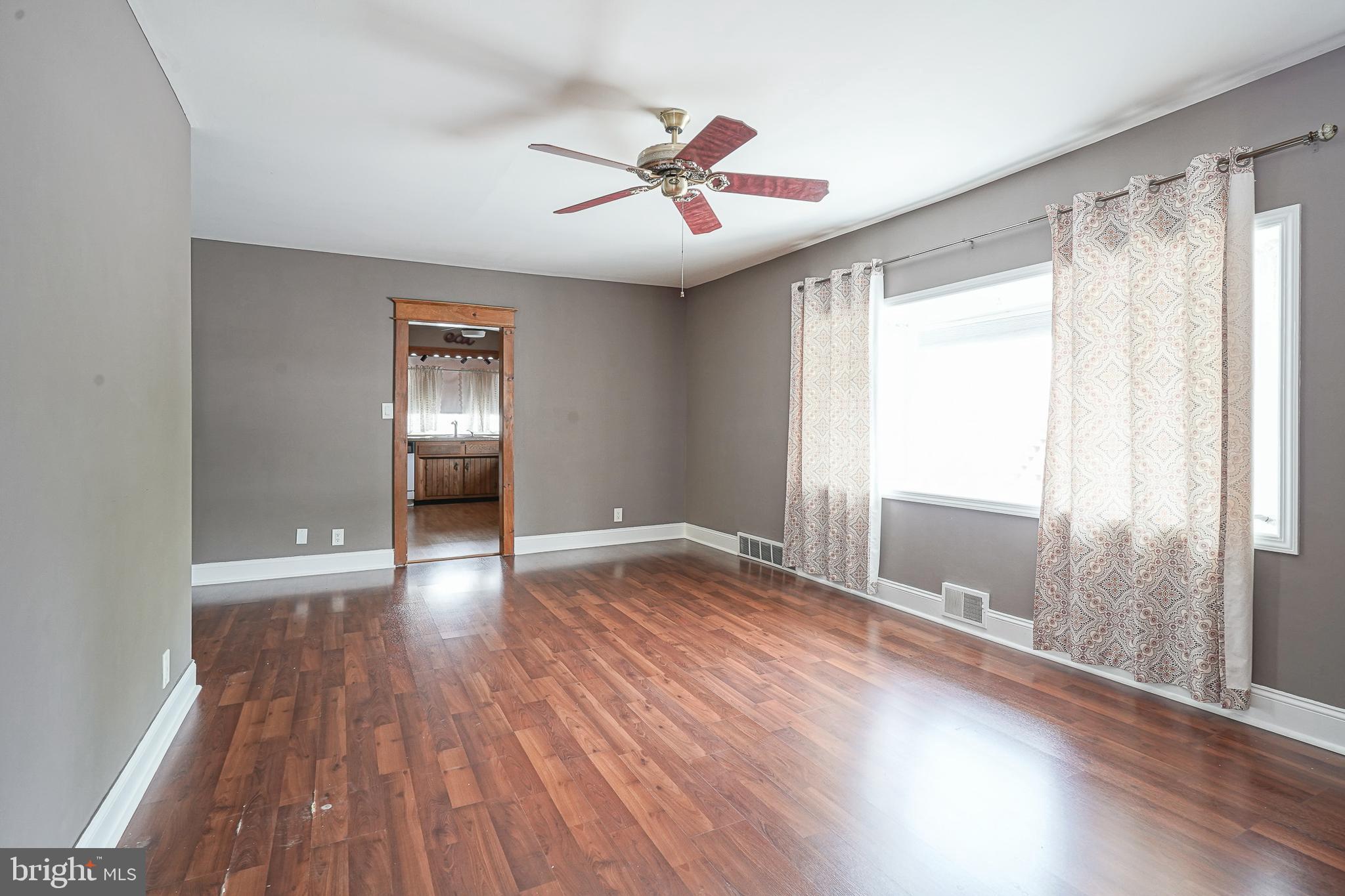 53 Sicklerville Road Williamstown, NJ 08094 - Photo 15 of 46