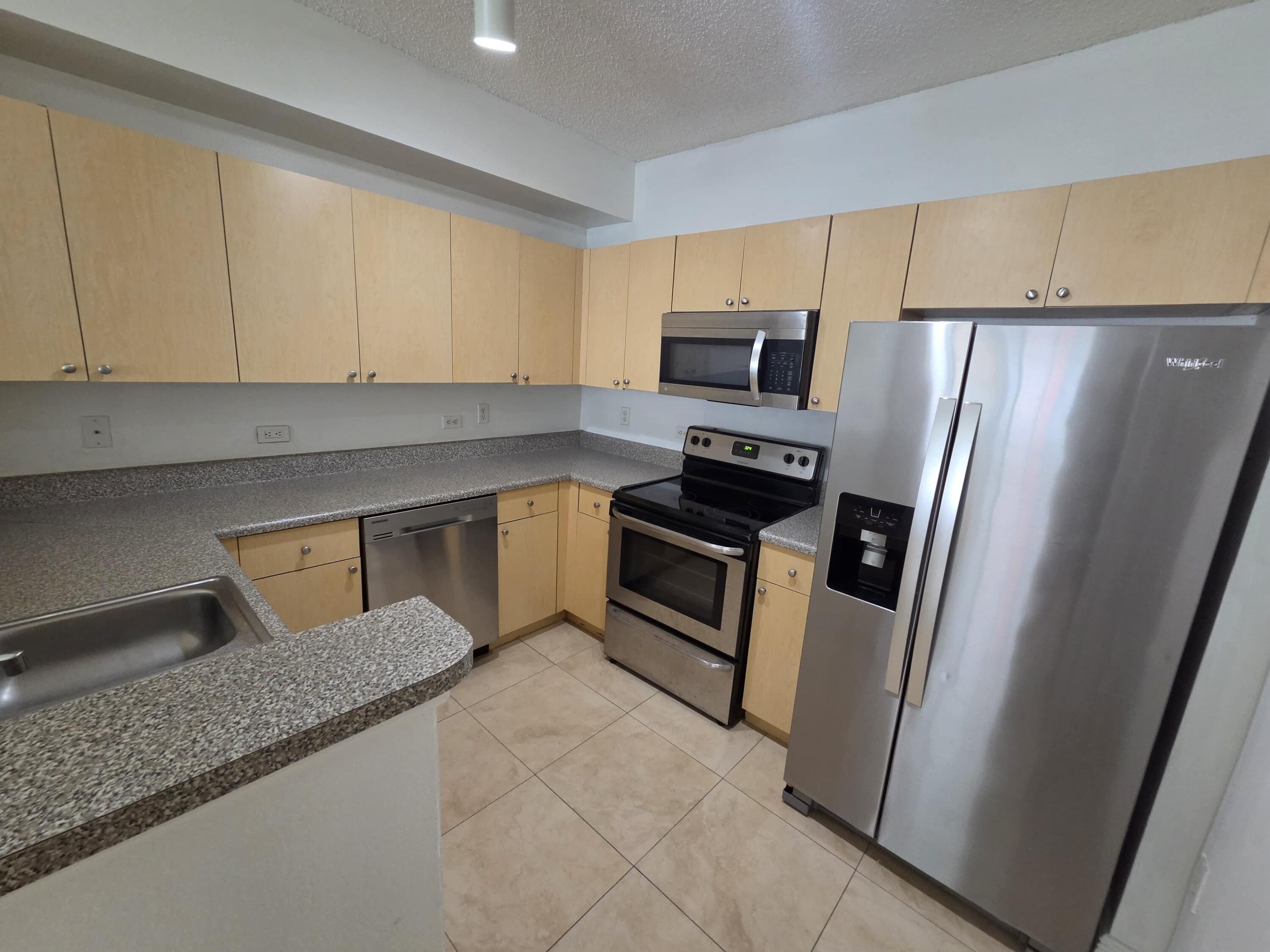 2201 West Preserve Way, Unit 107 Miramar, FL 33025 - Photo 9 of 19 WhatsApp Image 2026-06-25 at 11.00.35 (1