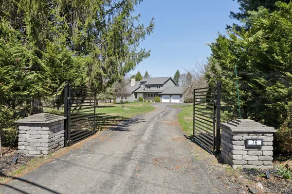 $899,000 | 76 Waterbury Road, Warwick, NY 10990