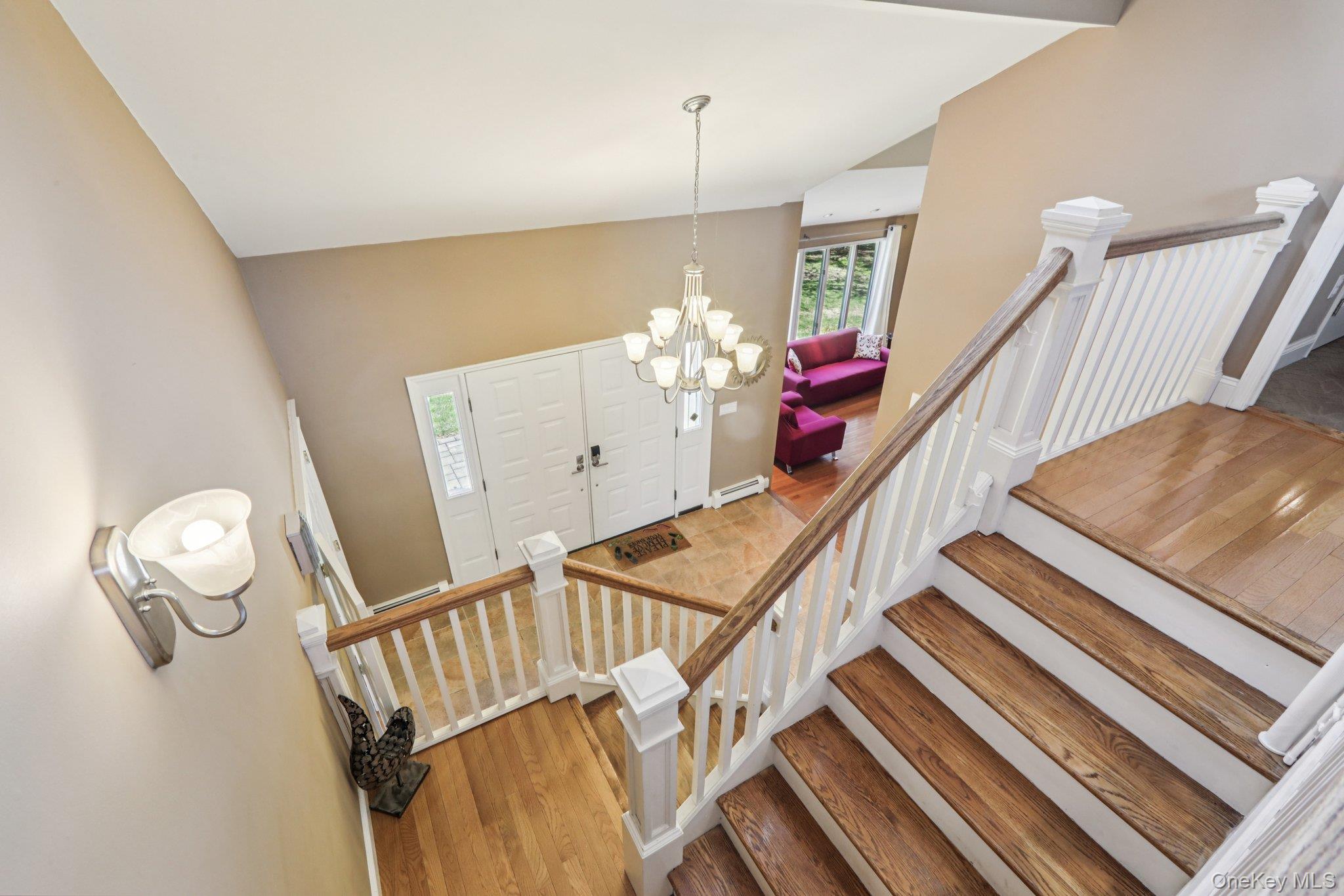 76 Waterbury Road Warwick, NY 10990 - Photo 25 of 46 Breathtaking two story foyer