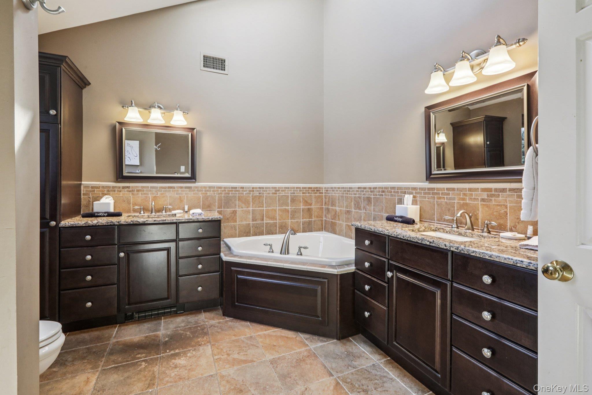 76 Waterbury Road Warwick, NY 10990 - Photo 35 of 47