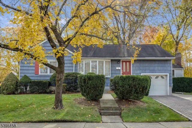$499,000 | 40-11 Kramer Place, Fair Lawn, NJ 07410