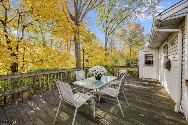 $499,000 | 40-11 Kramer Place, Fair Lawn, NJ 07410