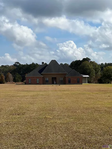 $449,000 | 2169 Nesom Road, Clinton, LA 70722