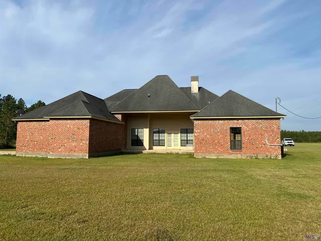 $449,000 | 2169 Nesom Road, Clinton, LA 70722