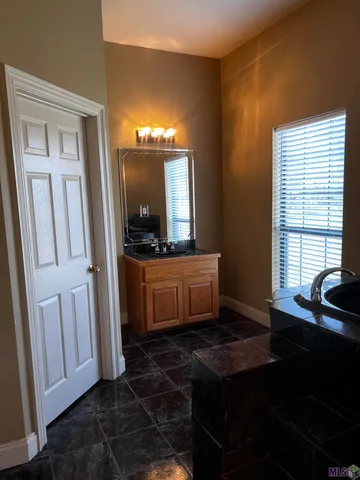 $449,000 | 2169 Nesom Road, Clinton, LA 70722