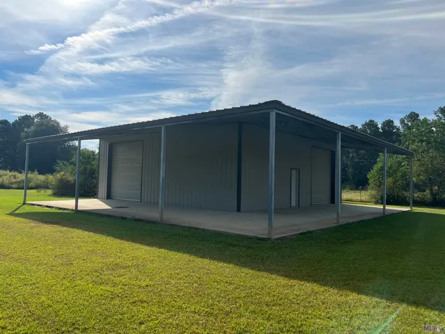 $449,000 | 2169 Nesom Road, Clinton, LA 70722