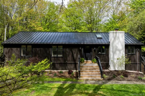 $1,150,000 | 1 Van Bueran Drive, Hillsdale, NY 12529