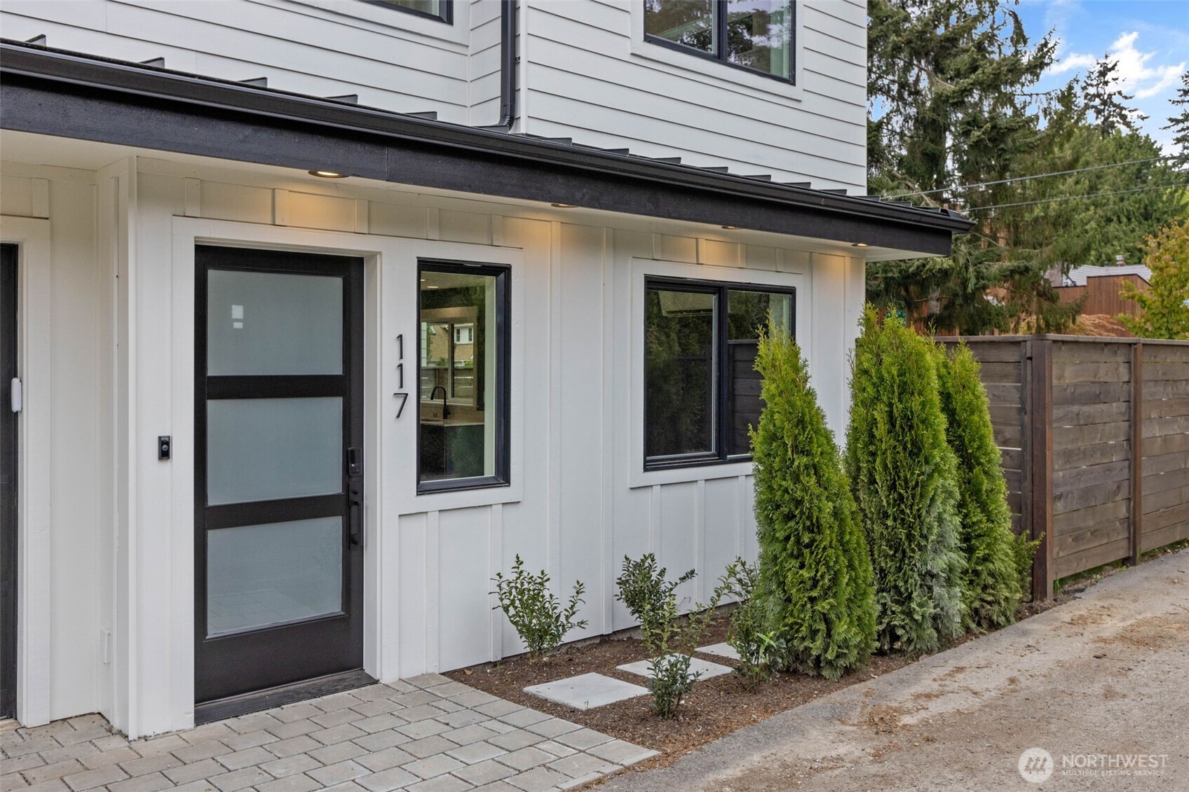 117 Northwest 112th Street Seattle, WA 98177 - Photo 29 of 35