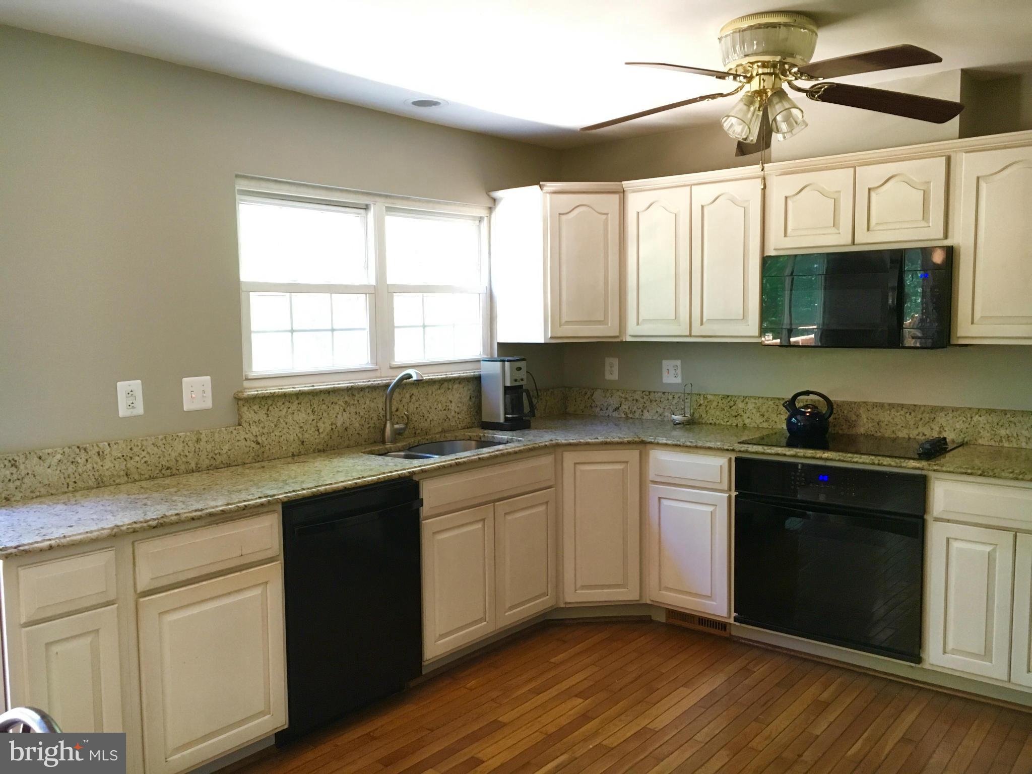 8416 Oak Stream Drive Laurel, MD 20708 - Photo 7 of 29 Kitchen