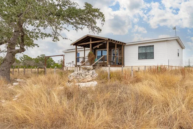 $1,975,000 | 903 Eichen Strasse, Fredericksburg, TX 78624