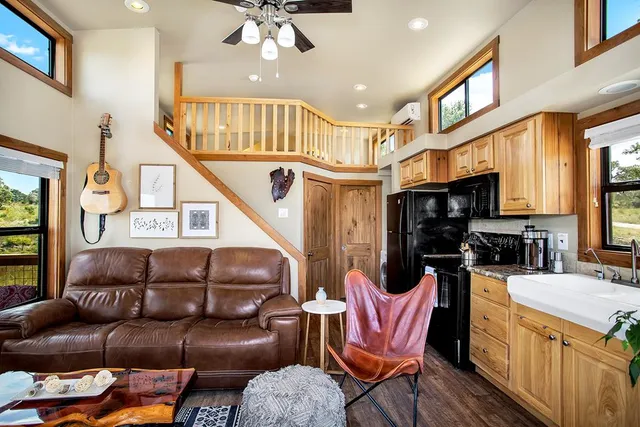 $1,975,000 | 903 Eichen Strasse, Fredericksburg, TX 78624