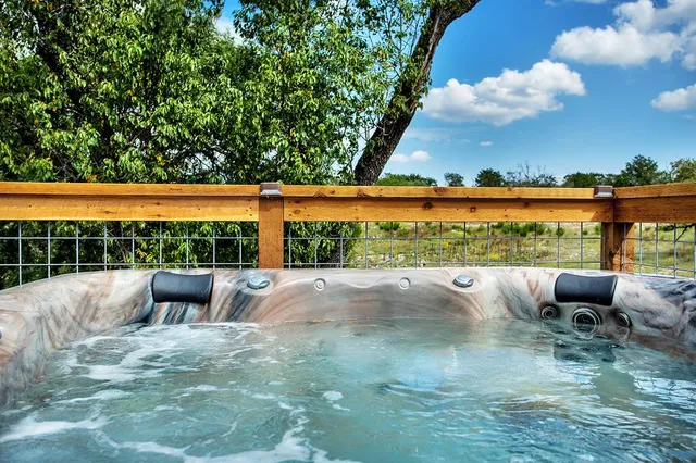 $1,975,000 | 903 Eichen Strasse, Fredericksburg, TX 78624