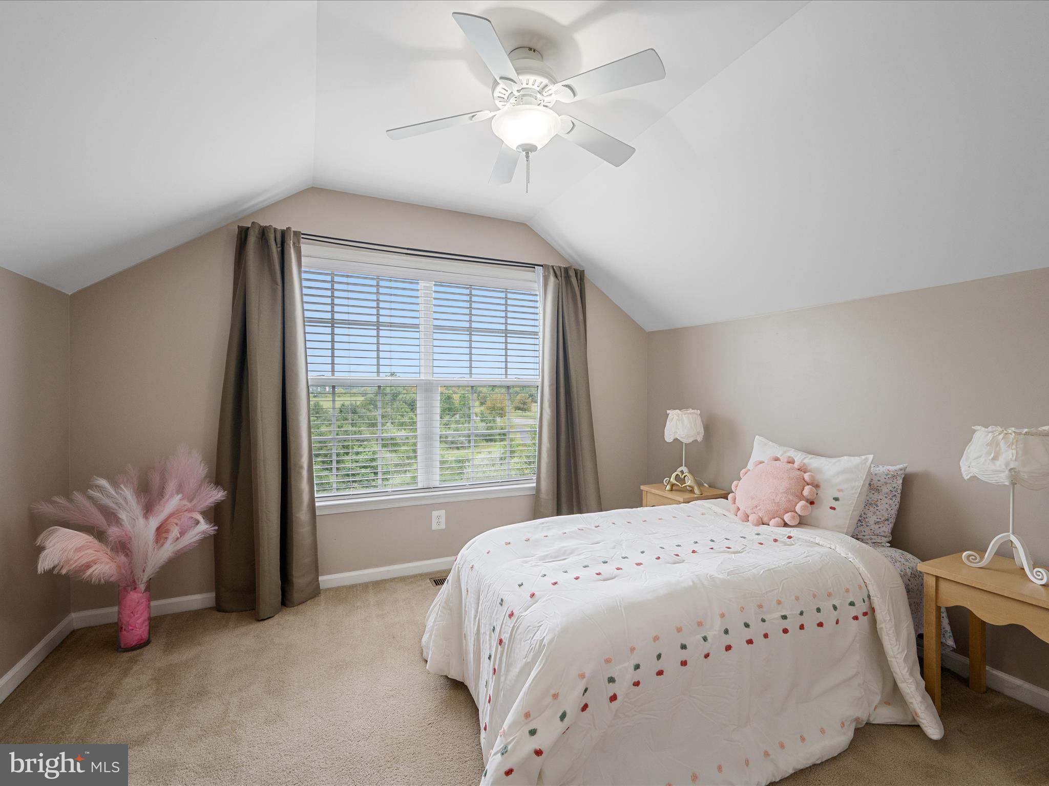 103 Prairie Place Stephenson, VA 22656 - Photo 28 of 90 a bedroom with a bed and a large window