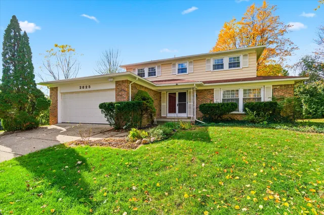 $3,300 | 2825 Tuebingen Parkway, Ann Arbor, MI 48105
