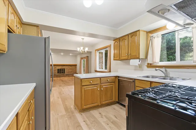 $3,300 | 2825 Tuebingen Parkway, Ann Arbor, MI 48105