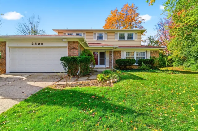 $3,300 | 2825 Tuebingen Parkway, Ann Arbor, MI 48105