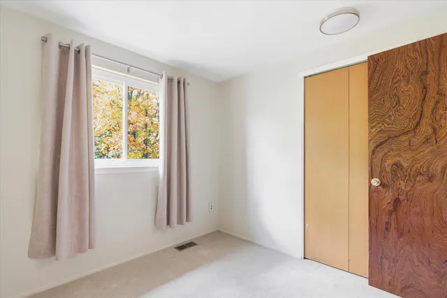 $3,300 | 2825 Tuebingen Parkway, Ann Arbor, MI 48105