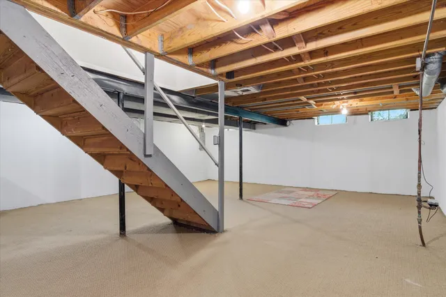 $3,300 | 2825 Tuebingen Parkway, Ann Arbor, MI 48105