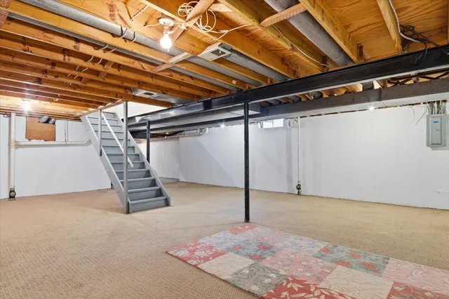 $3,300 | 2825 Tuebingen Parkway, Ann Arbor, MI 48105