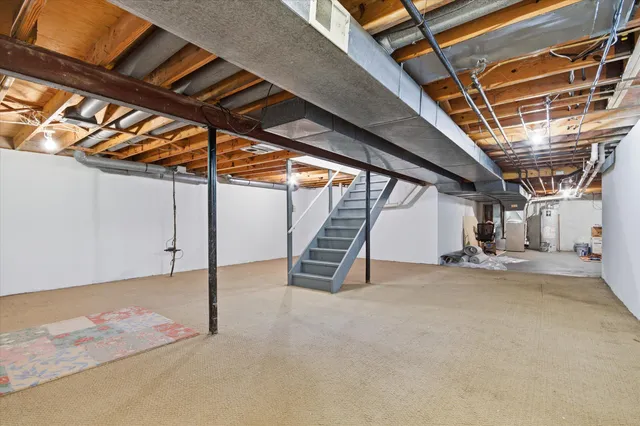 $3,300 | 2825 Tuebingen Parkway, Ann Arbor, MI 48105