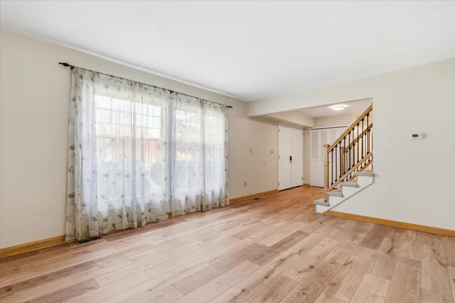 $3,300 | 2825 Tuebingen Parkway, Ann Arbor, MI 48105