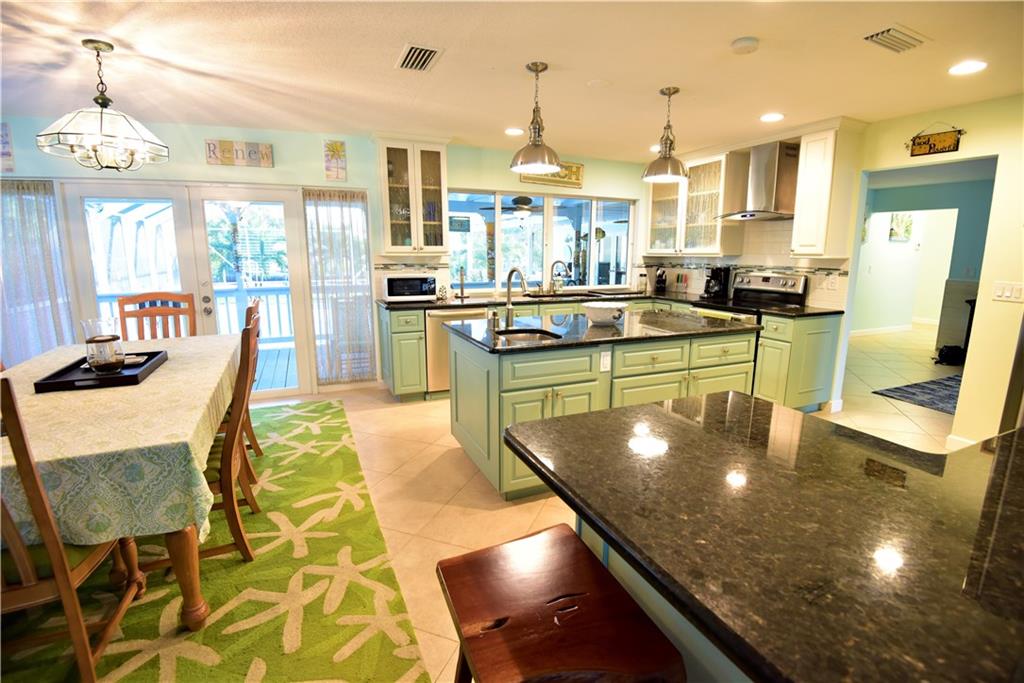 1124 Northwest Spruce Ridge Drive Stuart, FL 34994 - Photo 10 of 42 Gallery Image 10