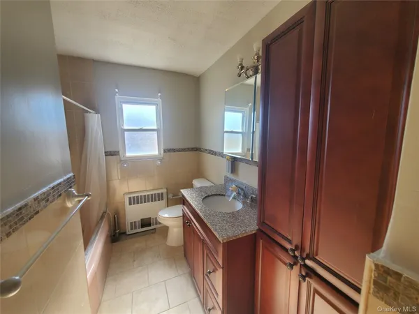 $3,075 | 16606 Willets Point Boulevard | Clearview