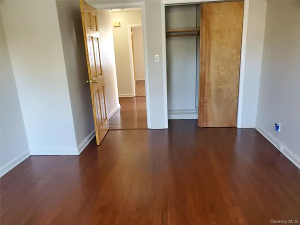 $3,075 | 16606 Willets Point Boulevard | Clearview