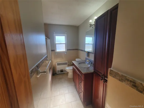 $3,075 | 16606 Willets Point Boulevard | Clearview