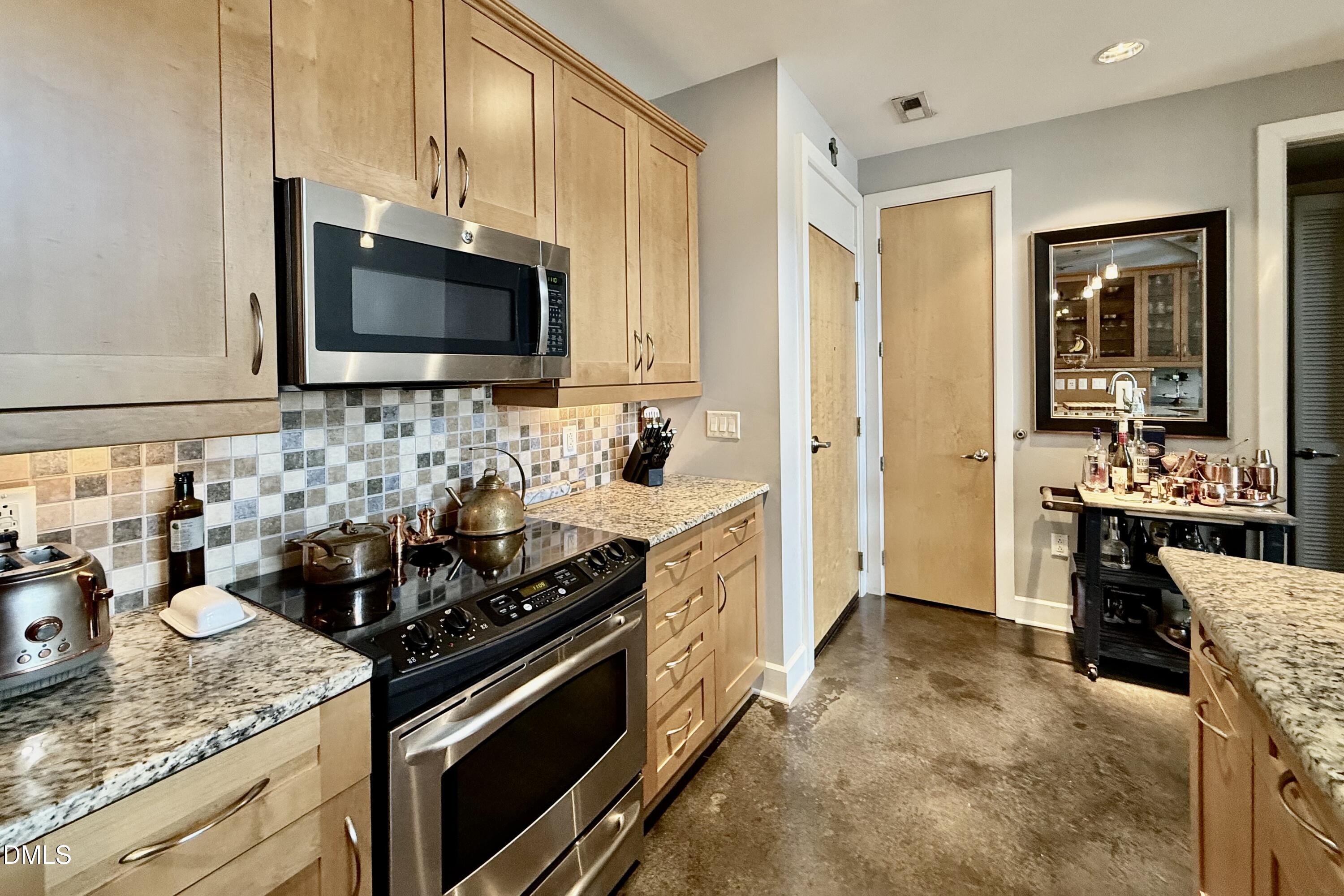 2608 Erwin Road, Unit 418 Durham, NC 27705 - Photo 6 of 40 IMG_0528