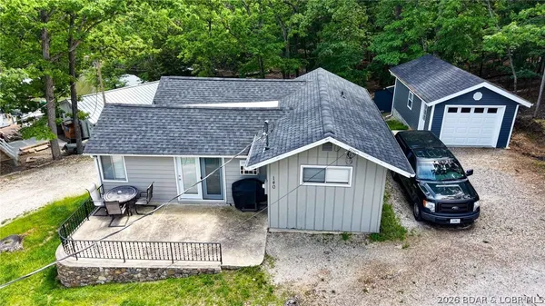 $300,000 | 140 Carefree Point Drive, Sunrise Beach, MO 65079