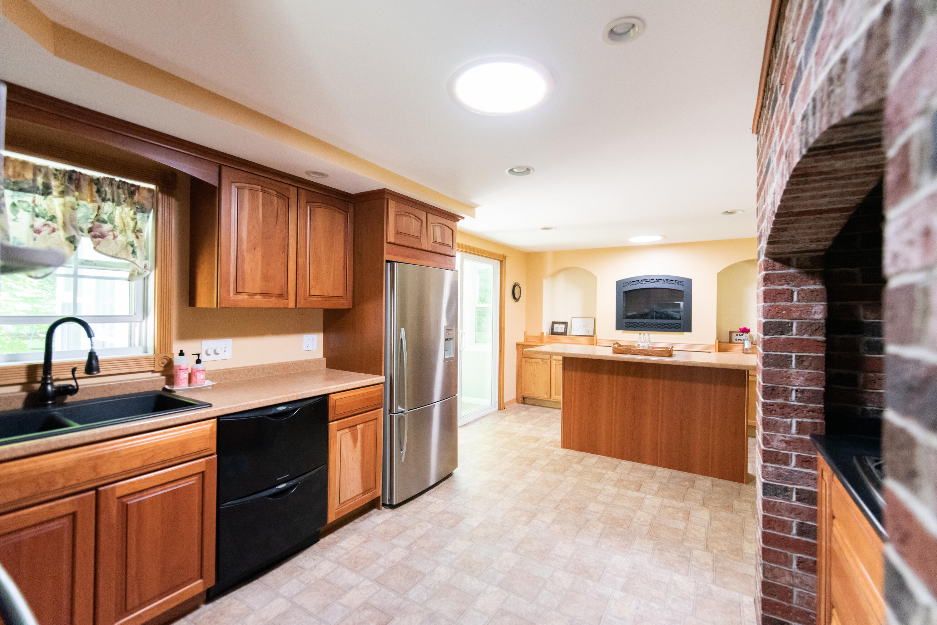 17 Ward Road Windham, ME 04062 - Photo 10 of 37 Kitchen