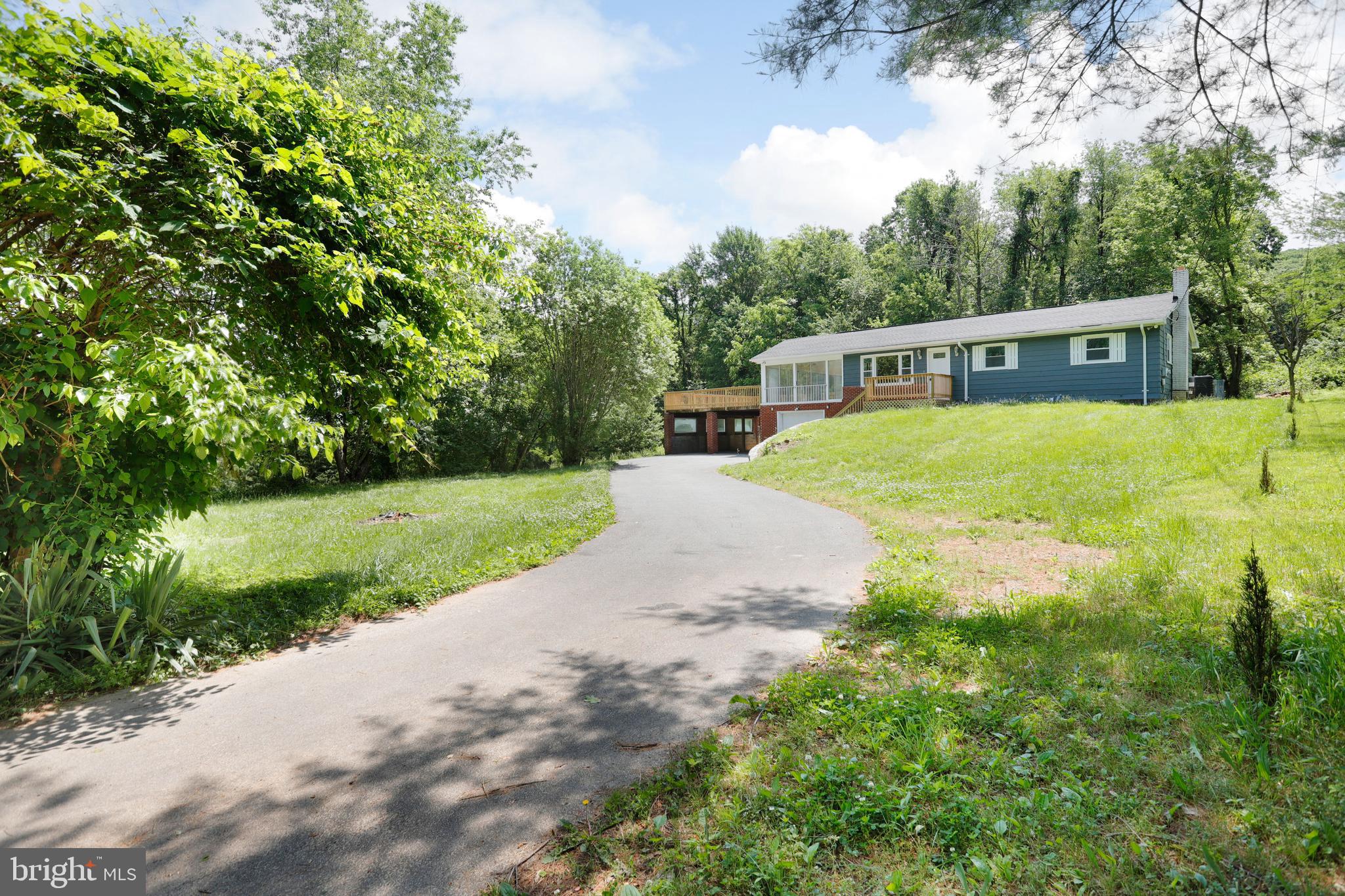 13305 Draper Road Clear Spring, MD 21722 - Photo 3 of 42
