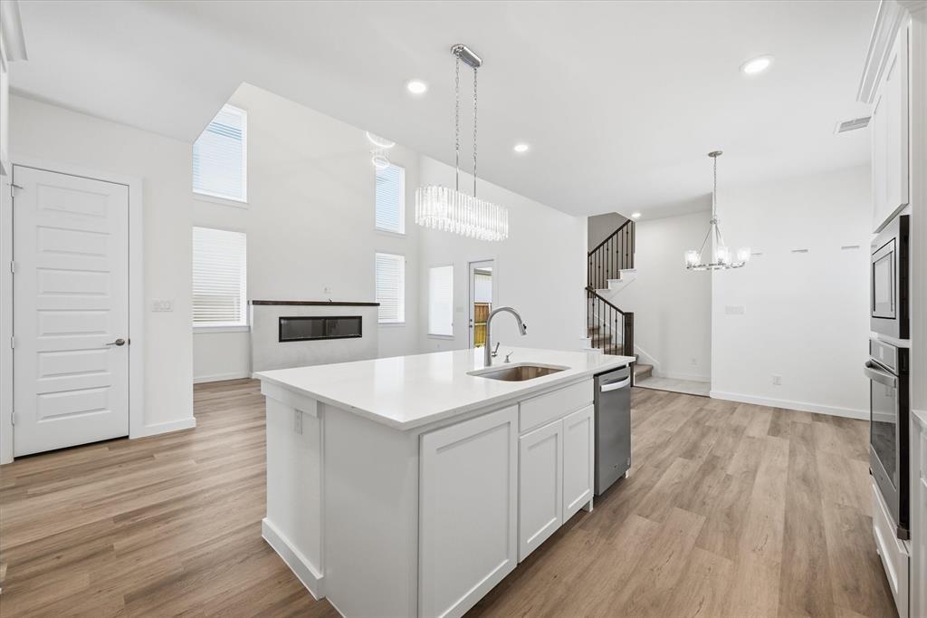 15584 Desert Broom Road Frisco, TX 75035 - Photo 11 of 40