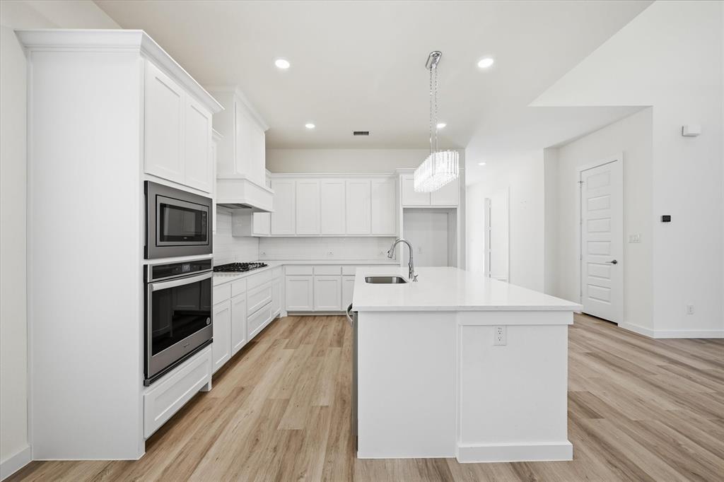 15584 Desert Broom Road Frisco, TX 75035 - Photo 10 of 40