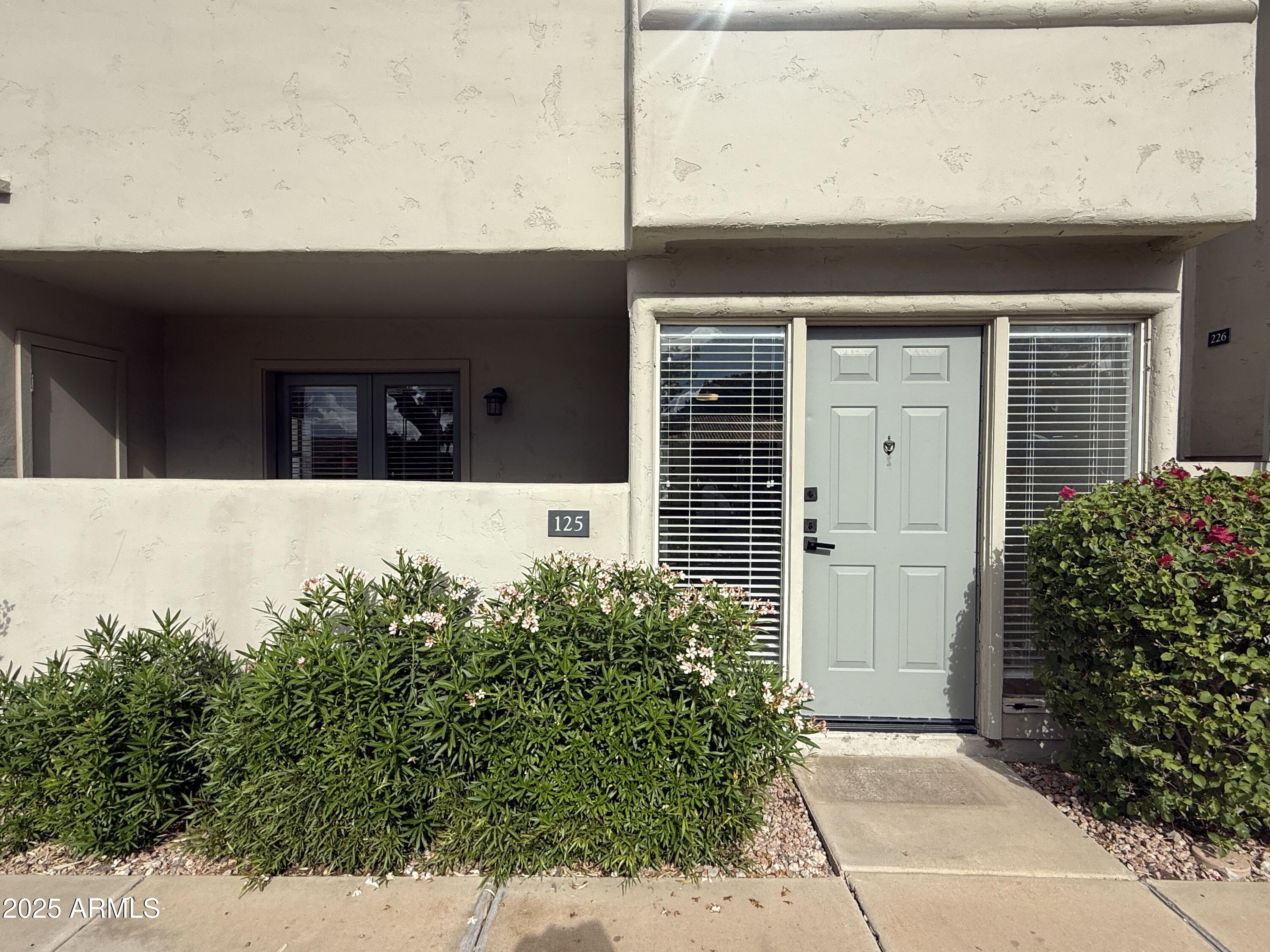 1820 East Morten Avenue, Unit 125 Phoenix, AZ 85020 - Photo 2 of 21 a view of entrance