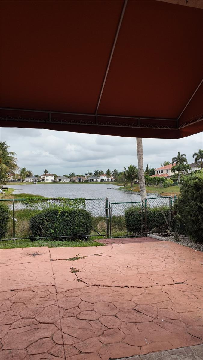 3265 Southwest 153rd Place Miami, FL 33185 - Photo 38 of 39 a view of a big yard