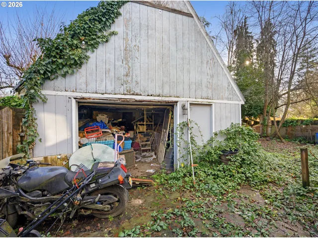 $190,000 | 1810 19th Street Northeast, Salem, OR 97301