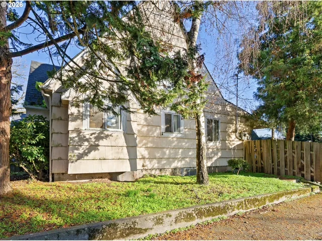 $190,000 | 1810 19th Street Northeast, Salem, OR 97301