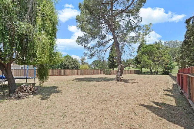 $575,000 | 445 La Contenta Way, Valley Springs, CA 95252