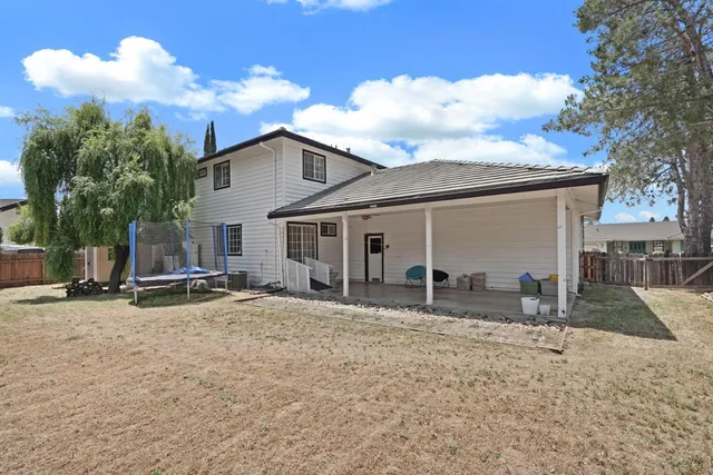 $575,000 | 445 La Contenta Way, Valley Springs, CA 95252