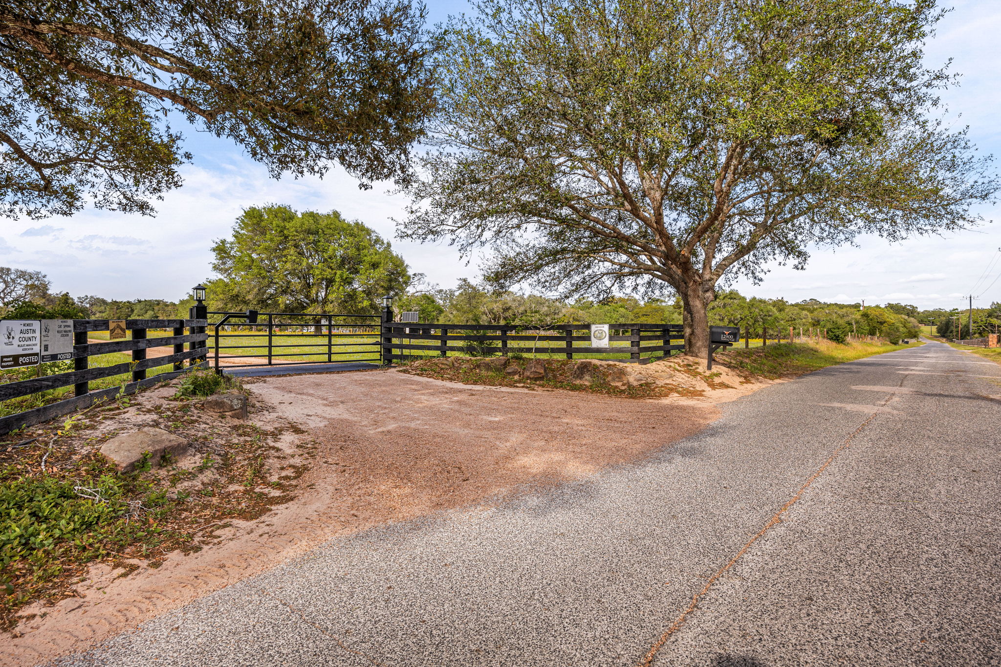 12900 Newberg Road Cat Spring, TX 78933 - Photo 33 of 39 Private Gated Entrance