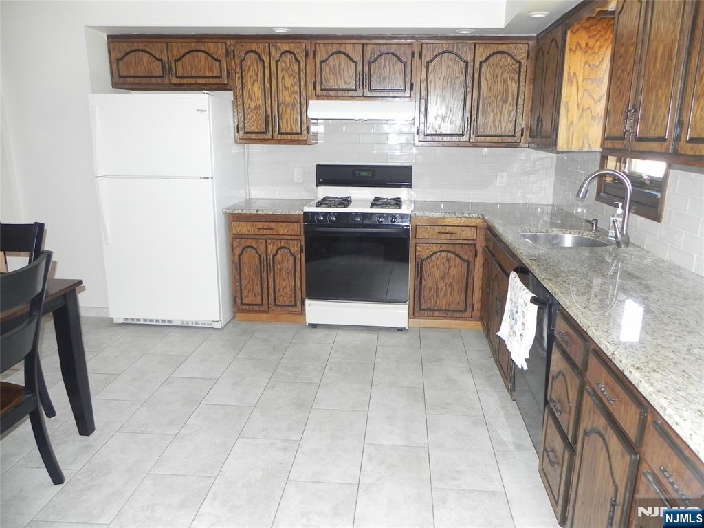 52 Wilson Street, Unit 2 Little Ferry, NJ 07643 - Photo 6 of 12